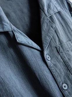 7-15 años | Pantalones cortos y camisa con solapas