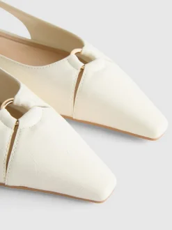 Bailarinas destalonadas con puntera puntiaguda