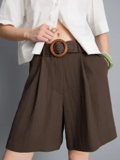 Bermudas texturizadas con cinturón