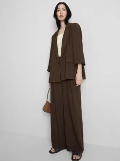 Blazer con solapas de muesca texturizada