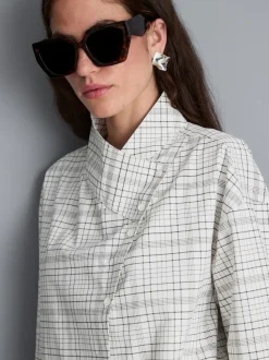 Blusa de cuello alto a cuadros con mucho algodón