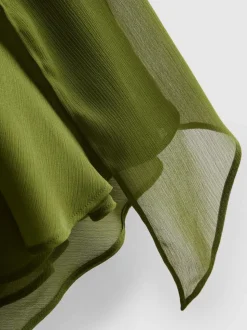 Blusa de manga corta con lazo en el cuello