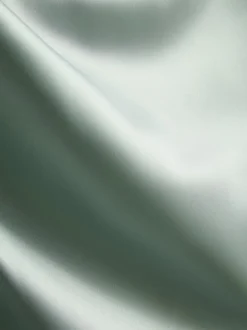 Blusa de satén con cuello drapeado