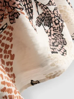 Blusa estampada con mangas