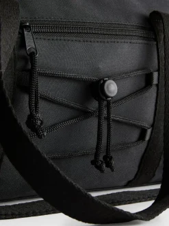 Bolsa de deporte con detalle de bolsillo