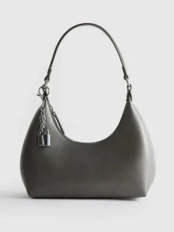 Bolso de hombro con colgante de candado