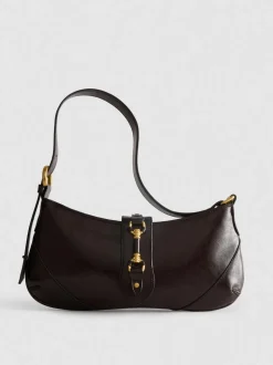 Bolso de hombro con detalle metálico