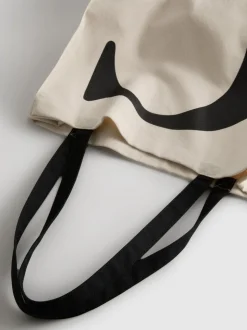 Bolso tote con inicial