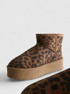 Botines ajustados de leopardo con plataforma