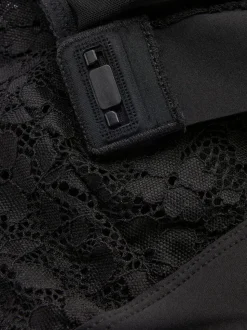 Bralette de encaje adaptable con escote profundo