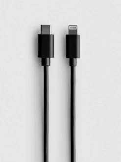 Cable de carga USB-C a Lightning de 2 metros