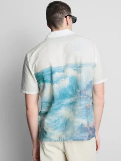 Camisa con estampado de paisaje y cuello con solapas