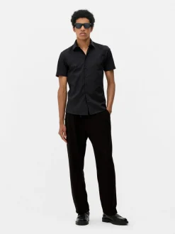 Camisa de manga corta y corte entallado