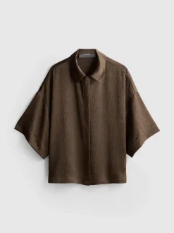 Camisa de satén texturizada holgada