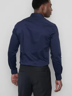 Camisa elástica entallada con botones