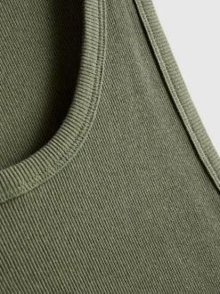 Camisa sin mangas de canalé