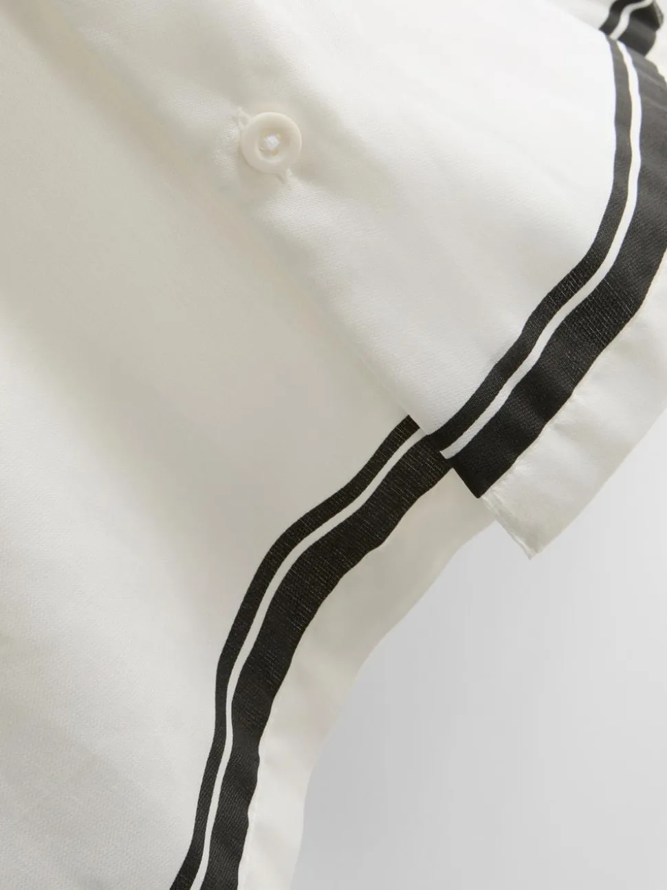 Camisa tipo resort con estampado de palmeras