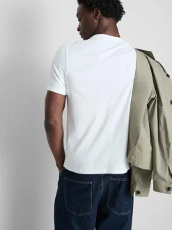 Camiseta blanca de corte recto