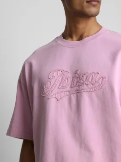 Camiseta con bordado de Ibiza