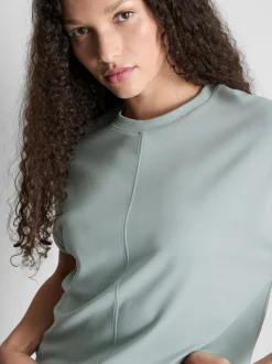 Camiseta con detalle de costura de The Edit