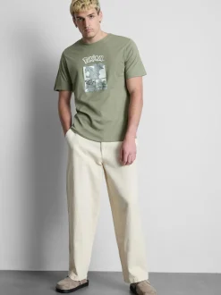 Camiseta con estampado gráfico de Pokémon