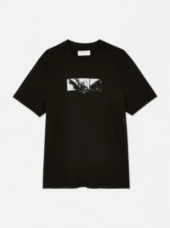 Camiseta con estampado gráfico de ángel
