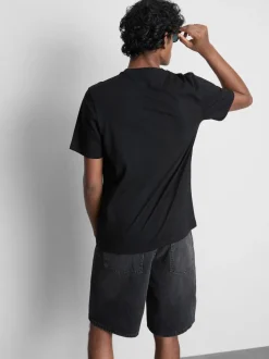 Camiseta con gráfico fotográfico de surfista