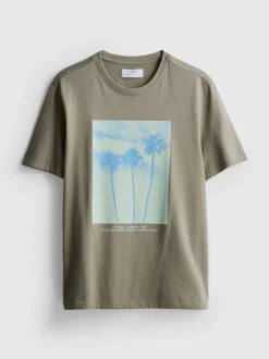 Camiseta con gráficos de palmeras