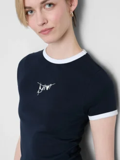 Camiseta corta de algodón gráfica