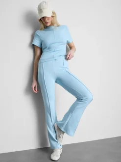 Camiseta cuadrada con algodón y costuras