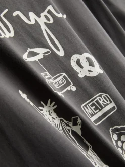Camiseta de algodón cuadrada con estampado gráfico