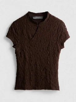 Camiseta de cuello alto con textura