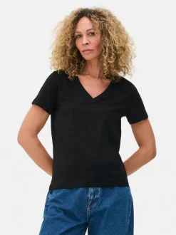 Camiseta de manga básica corta con cuello de pico