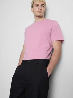 Camiseta de manga corta y corte estándar