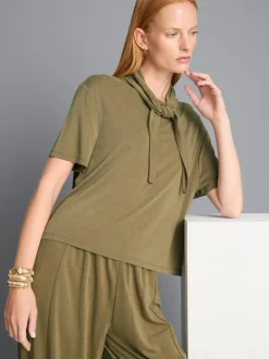 Camiseta de punto con cuello anudado
