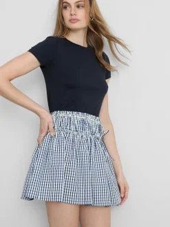 Camiseta elástica con cuello redondo y mucho algodón