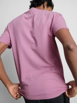 Camiseta elástica de corte entallado