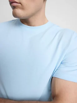 Camiseta elástica de corte entallado