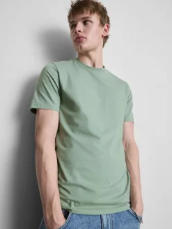 Camiseta elástica de corte entallado