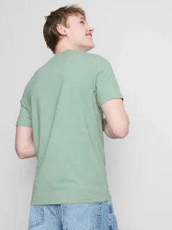 Camiseta elástica de corte entallado