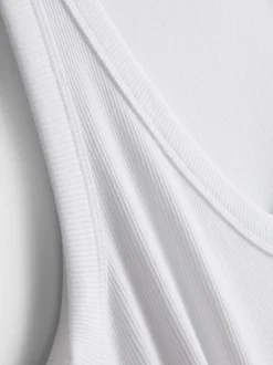 Camiseta sin mangas de algodón con cuello de pico