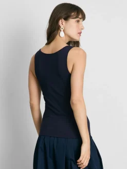 Camiseta sin mangas de escote amplio