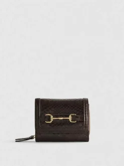 Cartera con detalle de bocado de caballo
