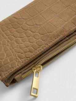 Cartera con efecto piel de cocodrilo