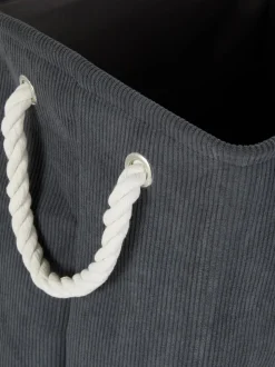 Cesta cuadrada de pana para la colada