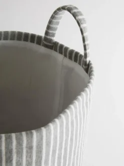Cesta para la colada a rayas