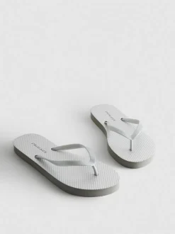 Chanclas básicas