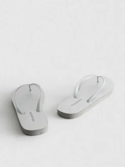 Chanclas básicas
