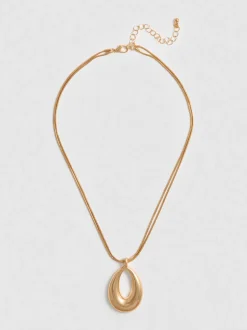 Collar con colgante en forma de lágrima