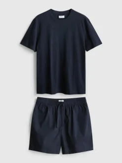 Conjunto de camiseta y pantalones cortos de pijama